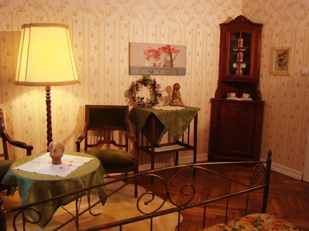 Hostelik Wiktorianski Łódź Esterno foto