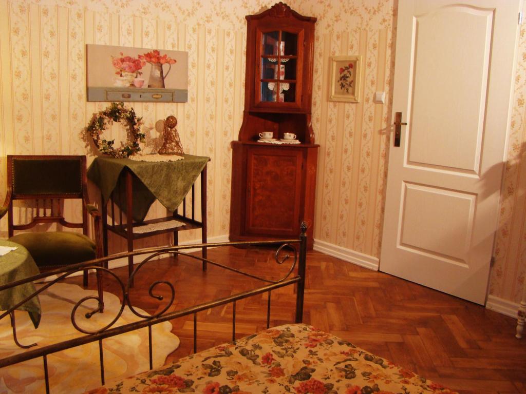 Hostelik Wiktorianski Łódź Esterno foto