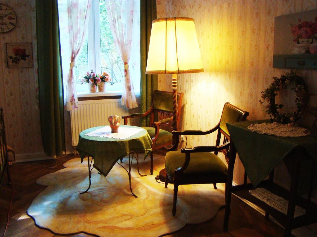 Hostelik Wiktorianski Łódź Esterno foto