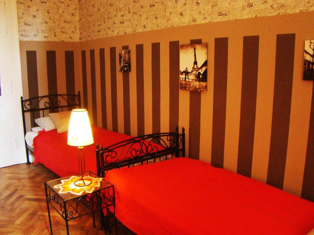 Hostelik Wiktorianski Łódź Esterno foto