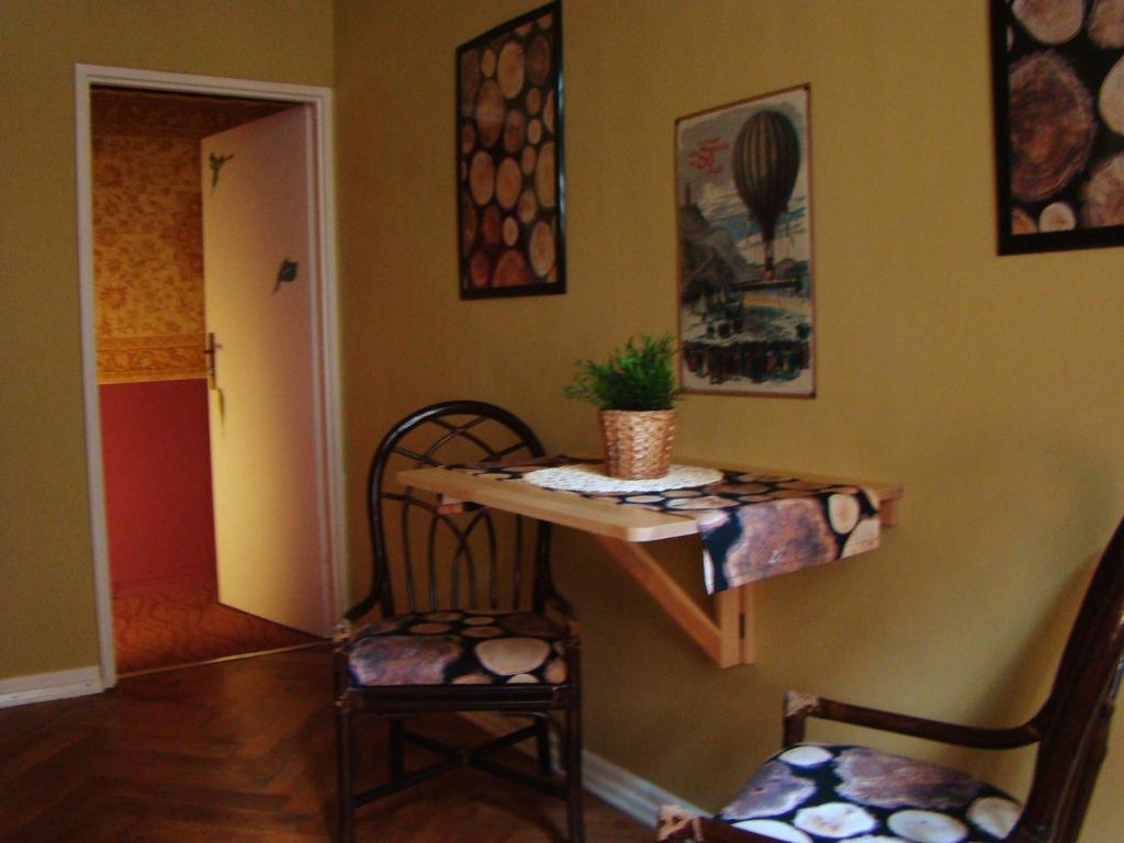 Hostelik Wiktorianski Łódź Esterno foto